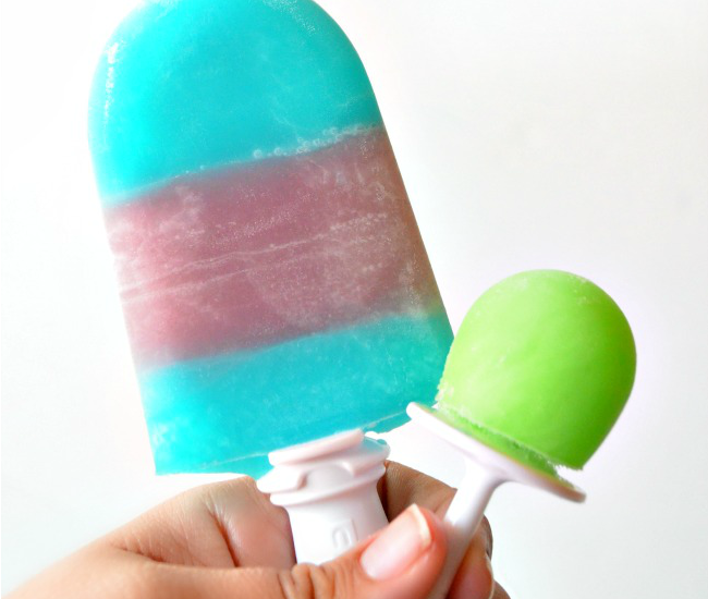 How cute are these Mike and Sulley Popsicles?! Fun and so easy to make!