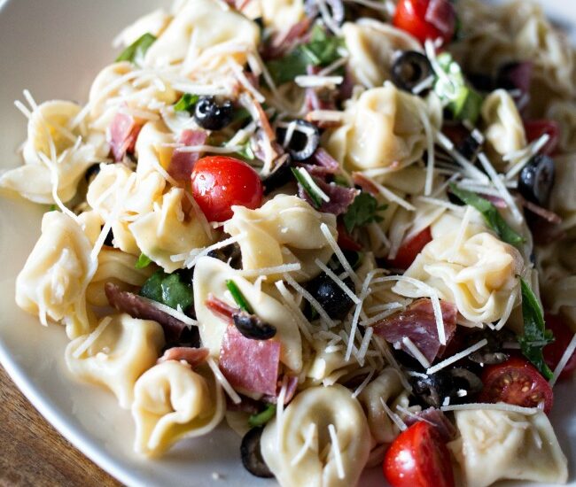 Tortellini Pasta Salad - a delicious Italian twist on the classic pasta salad. A real crowd-pleaser!