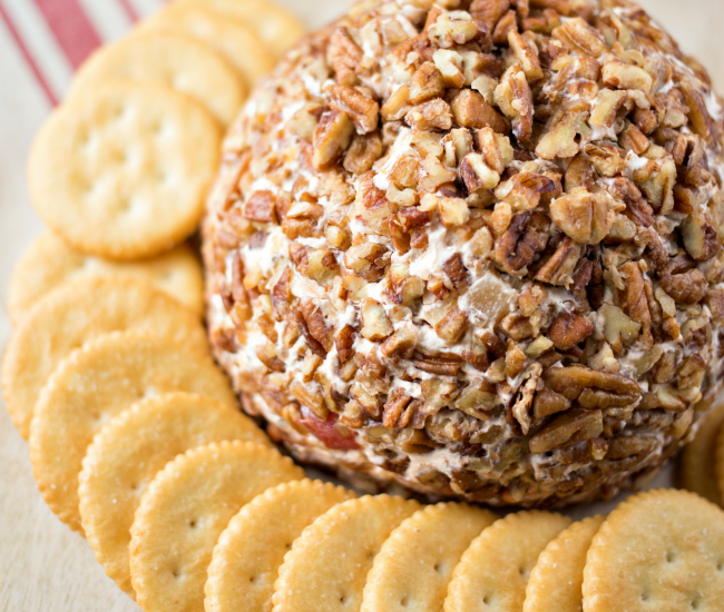 This Easy Salsa Cheese Ball is so easy and delicious! The perfect appetizer for parties or a game day snack!