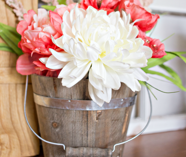 Create a beautiful DIY Boho Floral Arrangement in just a few easy steps!