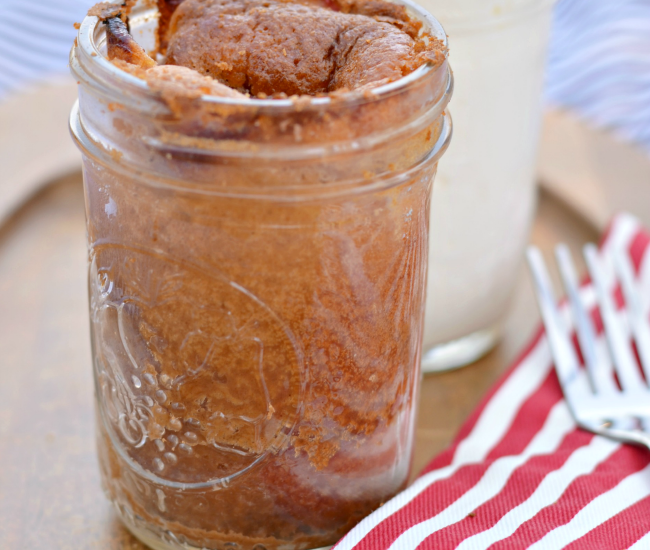 This Strawberry Mason Jar Cake is easy, delicious and perfect for picnics!
