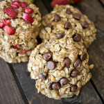 These Oatmeal Breakfast Bites are easy to make and great for on-the-go! Perfect for busy mornings or even after-school snacks!