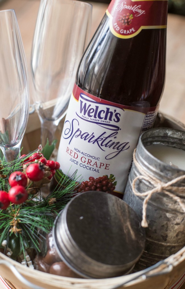 This holiday season, put together a Sparkling Gift Basket for your friends, family or hostess! 