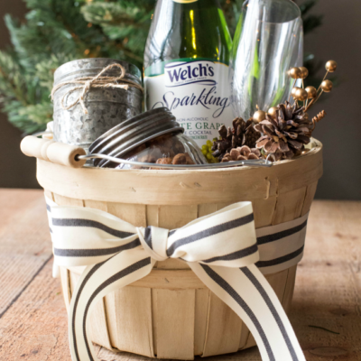This holiday season, put together a Sparkling Gift Basket for your friends, family or hostess!