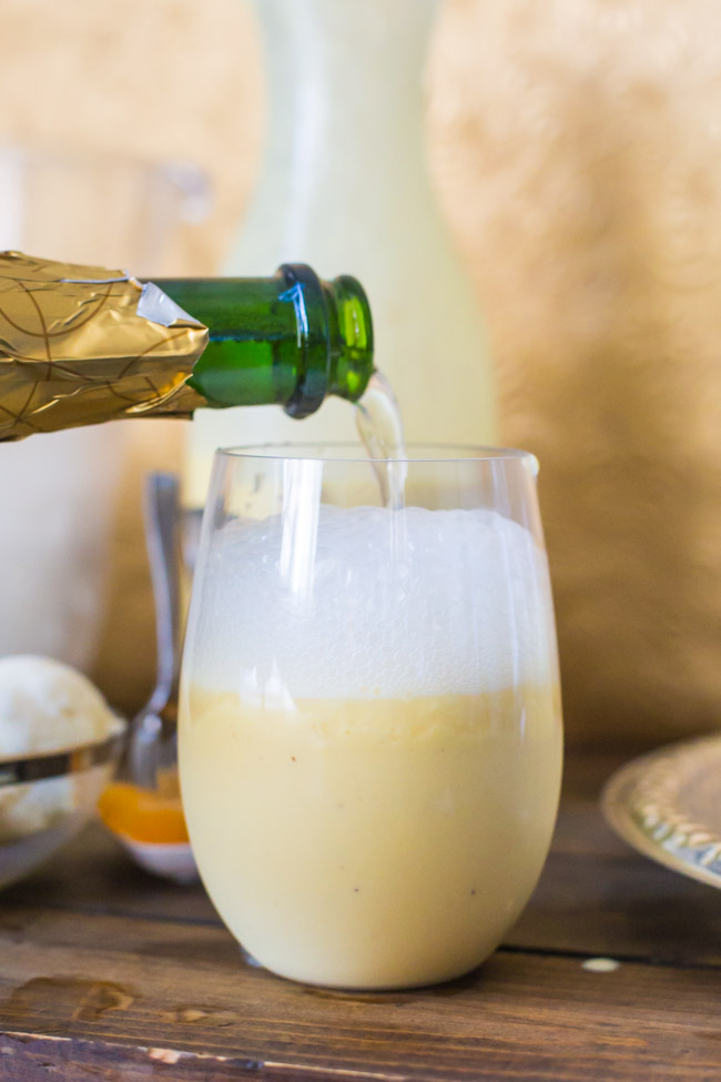 These Creamsicle Mimosa Floats are a delicious party drink - perfect for New Year's entertaining or a fun brunch drink!