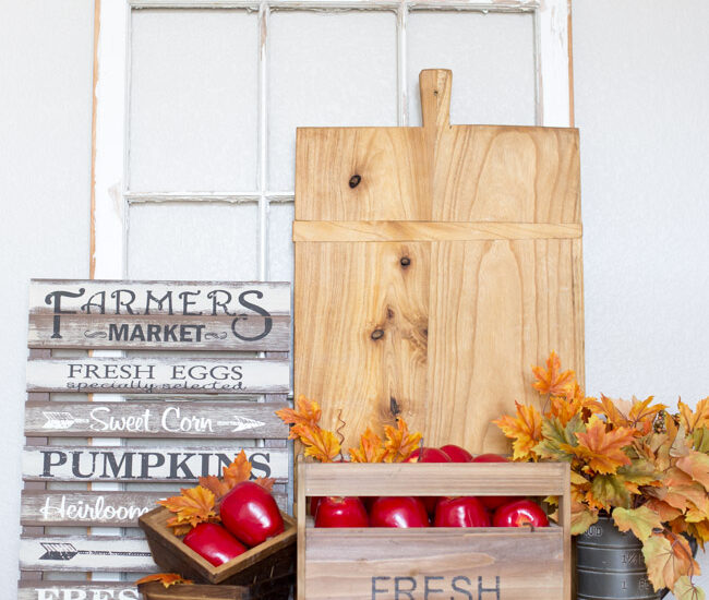 Put together Easy Fall Vignette Decor Ideas with fresh fall finds from Michaels!