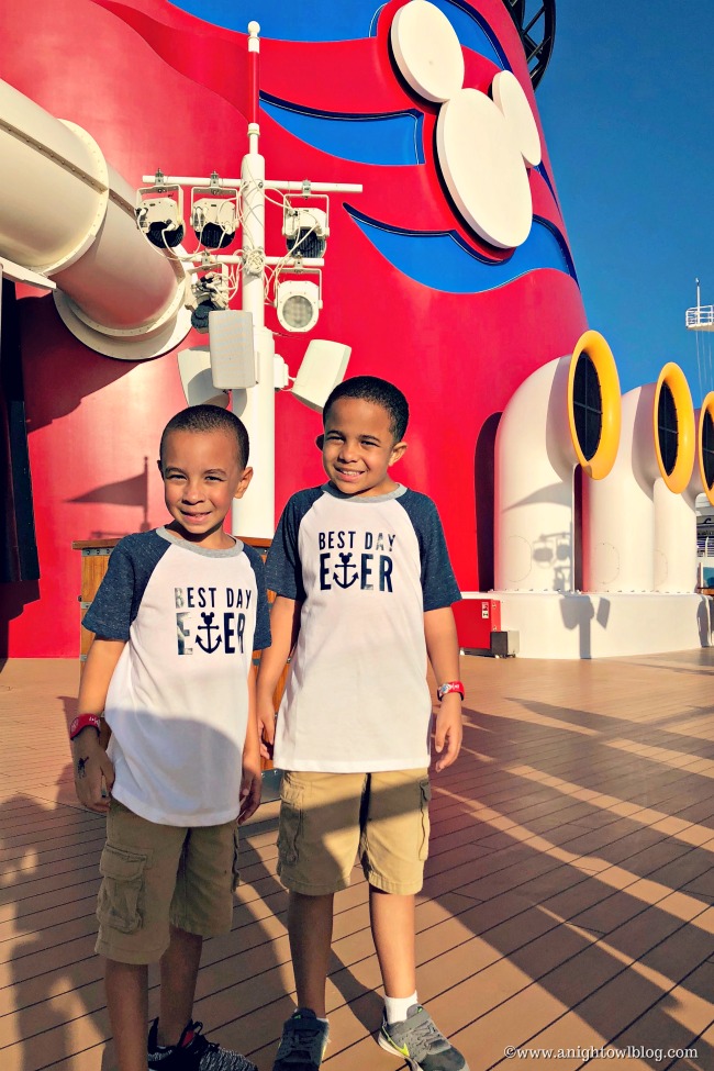 Perfect for embarkation day on a Disney Cruise, whip up a DIY Disney Cruise Best Day Ever T-Shirt with an adorable Mickey anchor design!
