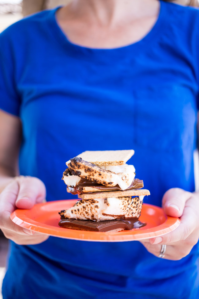 This summer, make s’mores your go-to dessert with a fun and easy Build-Your-Own S’mores Bar!