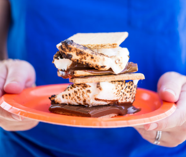 This summer, make s’mores your go-to dessert with a fun and easy Build-Your-Own S’mores Bar!