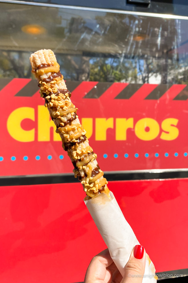Chocolate Peanut Butter Churro from Hollywood Churro Cart | From Mickey-Shaped Macarons to the Carbonara Garlic Mac & Cheese, there are so many great bites and brews to discover at the Disney California Adventure Food and Wine Festival!