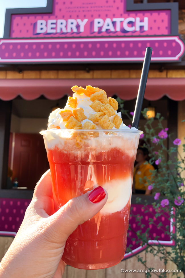 Strawberry Float at Berry Patch | Disney California Adventure Food and Wine Festival 2019