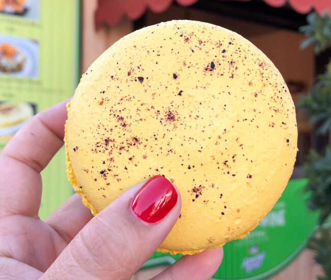 Meyer Lemon Blue Diamond® Almond Macaron | Disney California Adventure Food and Wine Festival 2019