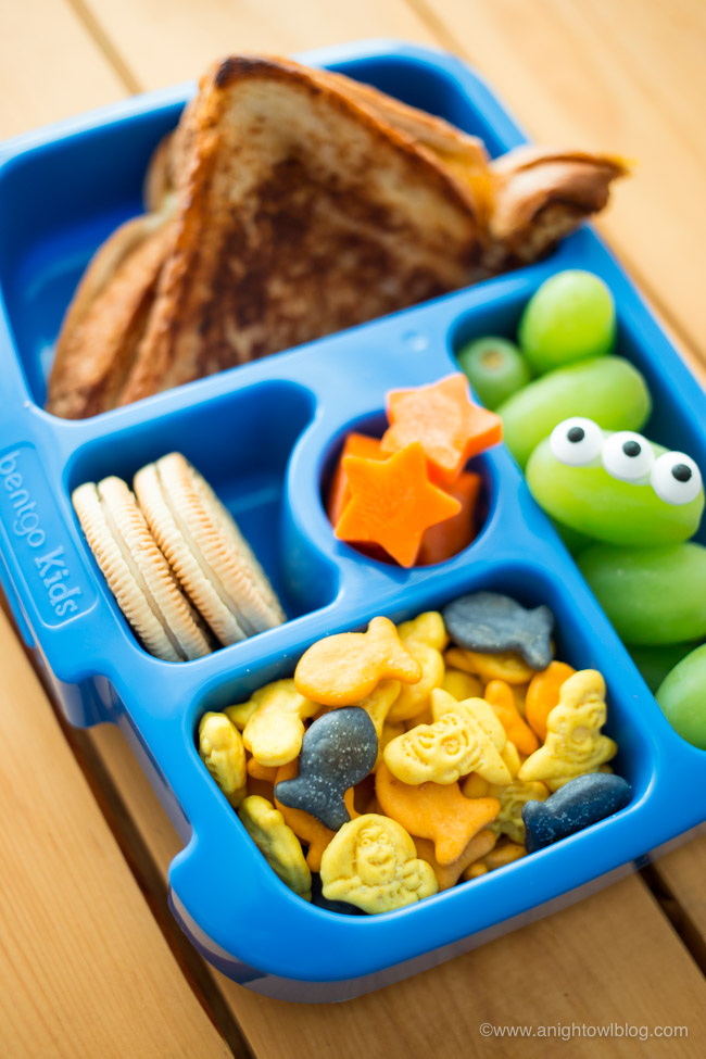 Perfect for fans of Toy Story and Goldfish Crackers, this Toy Story lunch is filled with Toy Story inspired eats and new Toy Story Goldfish Crackers!