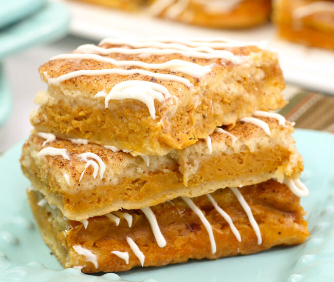 The perfect treat for fall, whip up these delicious Pumpkin Churro Cheesecake Bars in just a few easy steps!