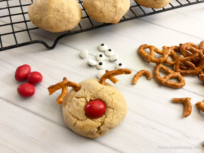 These Rudolph Peanut Butter Blossoms are a fun and easy treat to whip up for your cookie plate or Christmas parties!