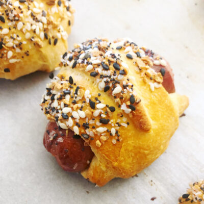 Your childhood favorite pigs in a blanket just got a major upgrade with these Everything Bagel Hot Dog Bites!