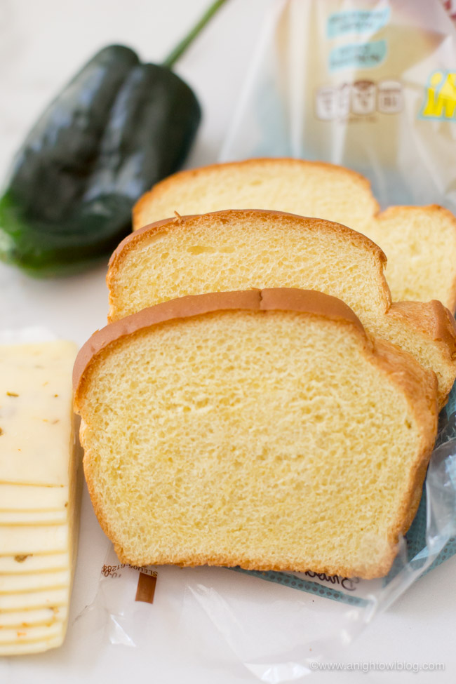 With a freshly roasted poblano, pepper jack and cream cheese on Sara Lee® Artesano™ Brioche Bread, this Roasted Poblano Grilled Cheese Sandwich will become your new fall favorite!