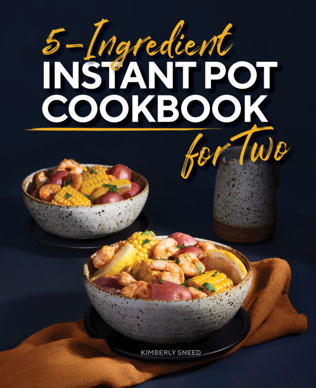 Book cover of cookbook 5-Ingredient Instant Pot Cookbook for Two